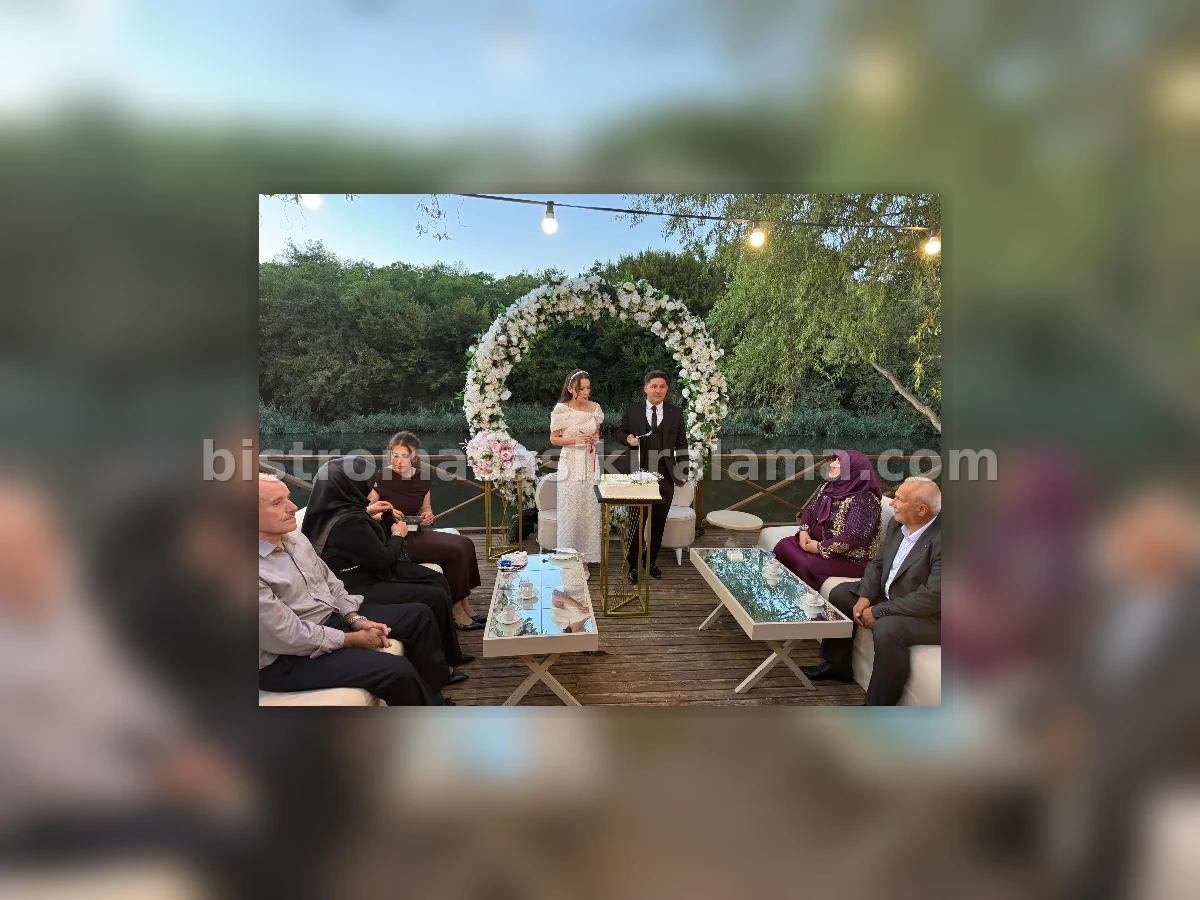Bistro kokteyl masa galeri 468