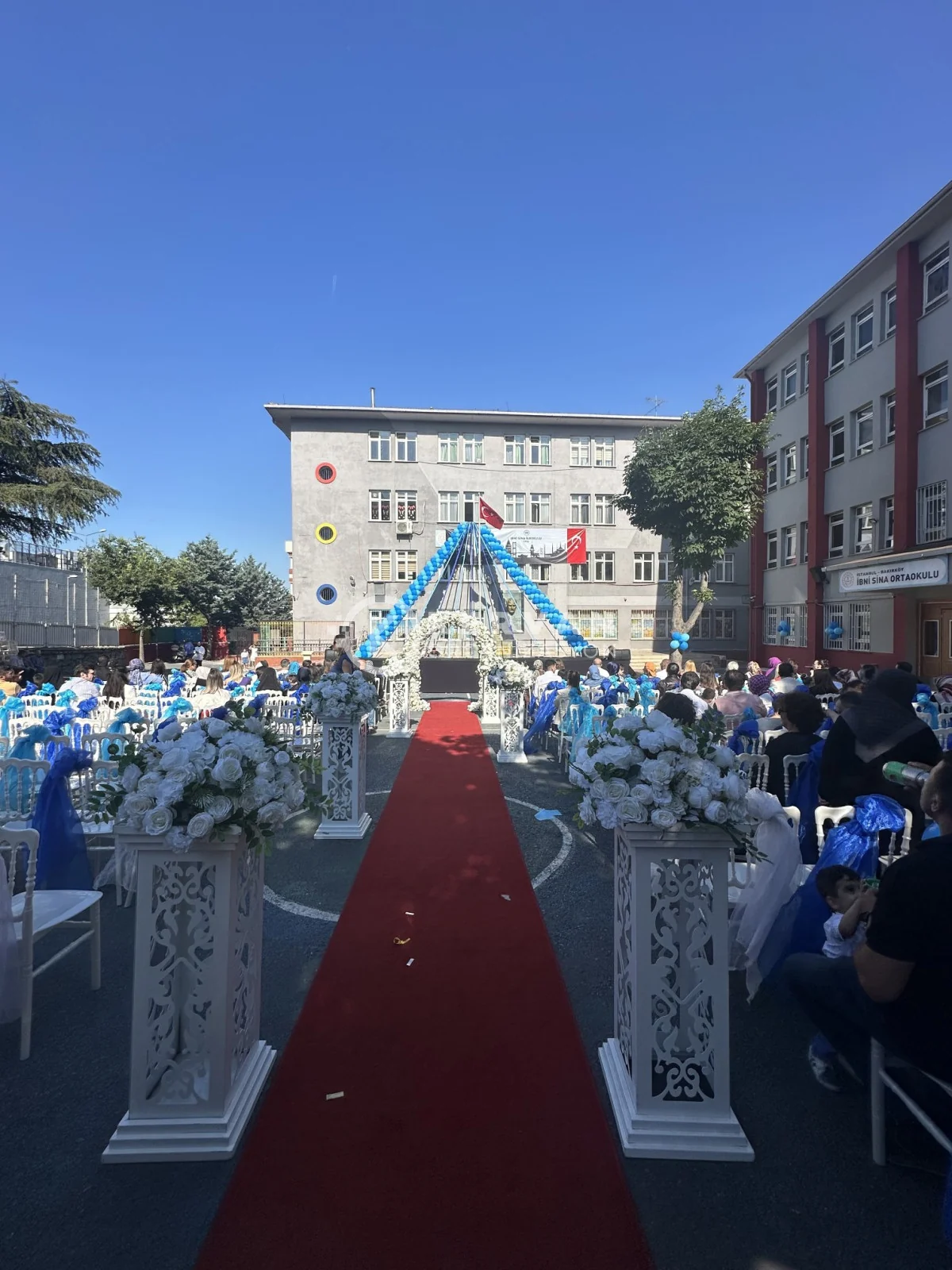 Mezuniyet Töreni Balon Süsleme ve Giris - Mezuniyet Organizasyonu