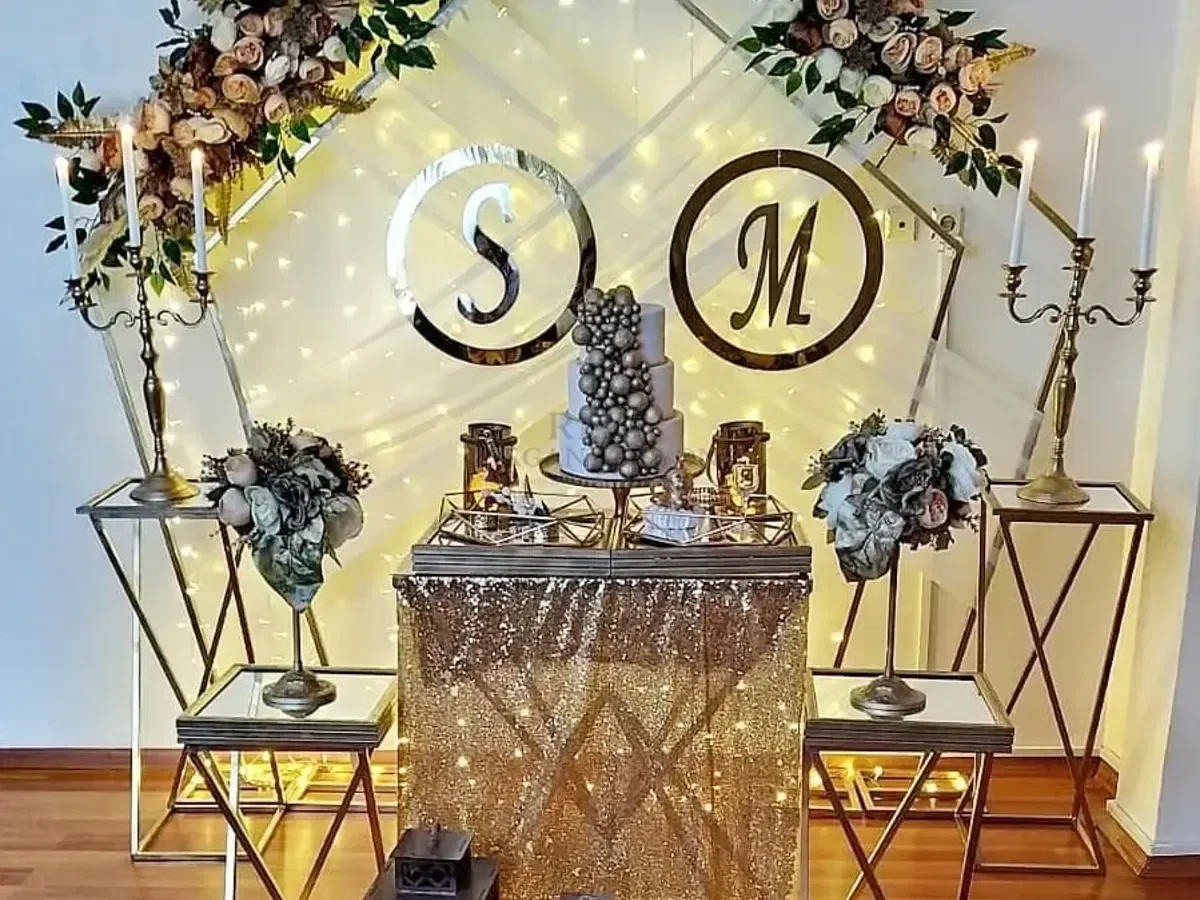Nişan Masası Gold Tag Cicek Süsleme - Nişan Masası Kiralama