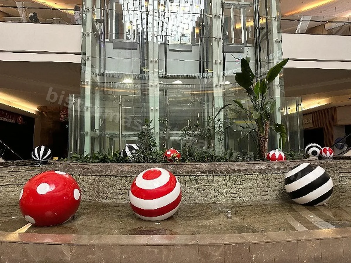 Plaza Yilbasi Dış Mekan Dekorasyonu - Yılbaşı Gecesi Organizasyonu